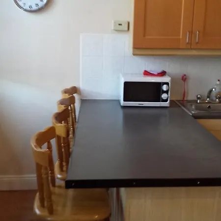 Crompton Hall * Дублин